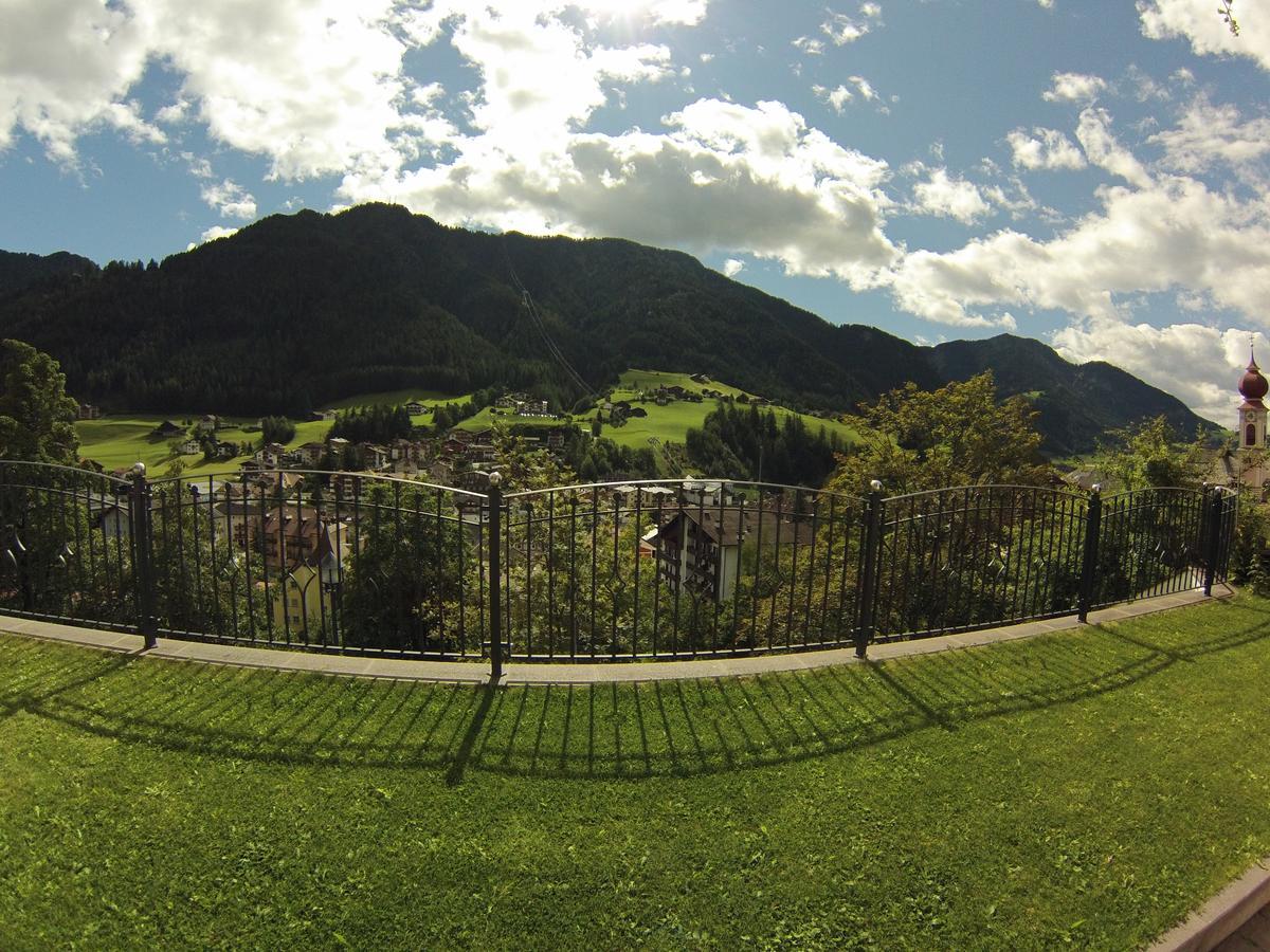 Villa Hubertus Ortisei Bagian luar foto