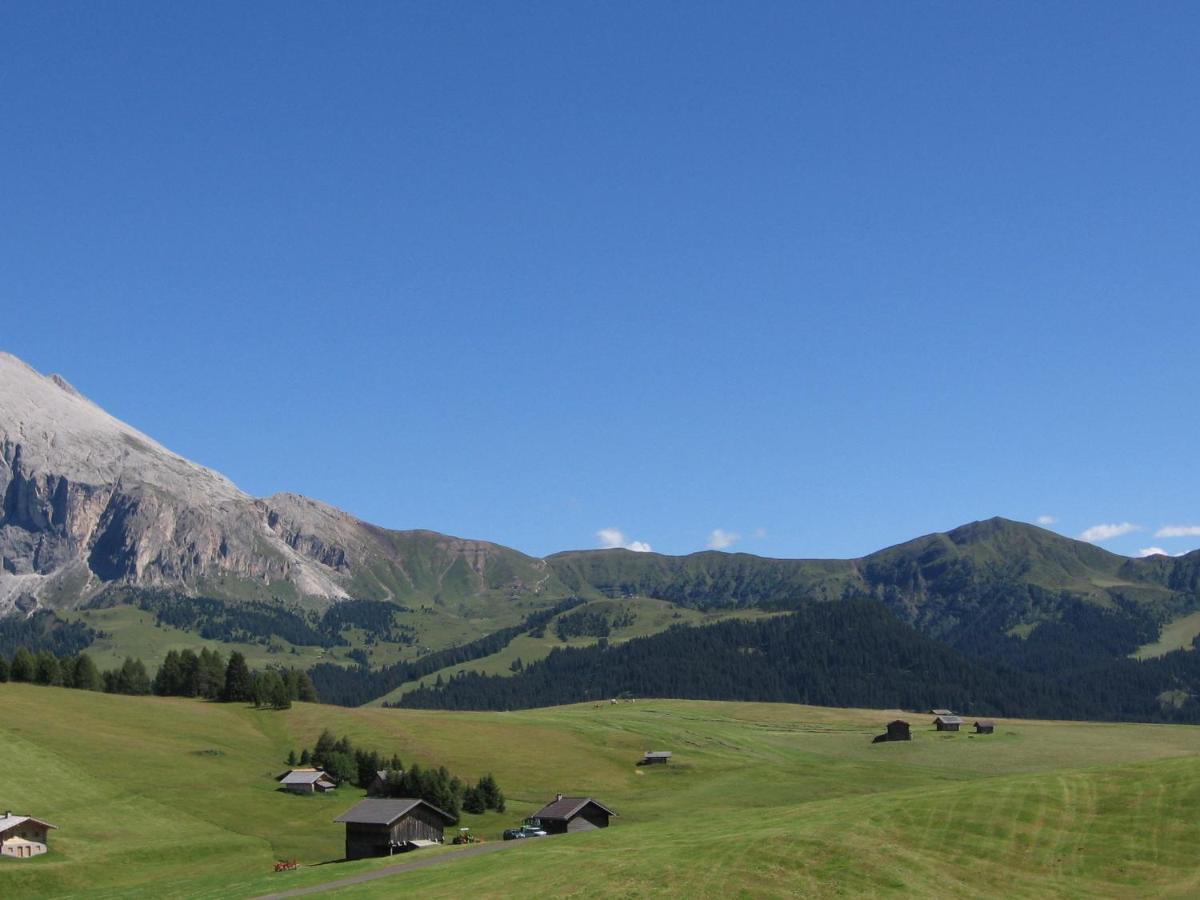 Villa Hubertus Ortisei Bagian luar foto